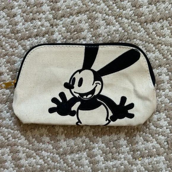 Oswald the Lucky Rabbit Pouch & Mini Mirror - Picture 3 of 5